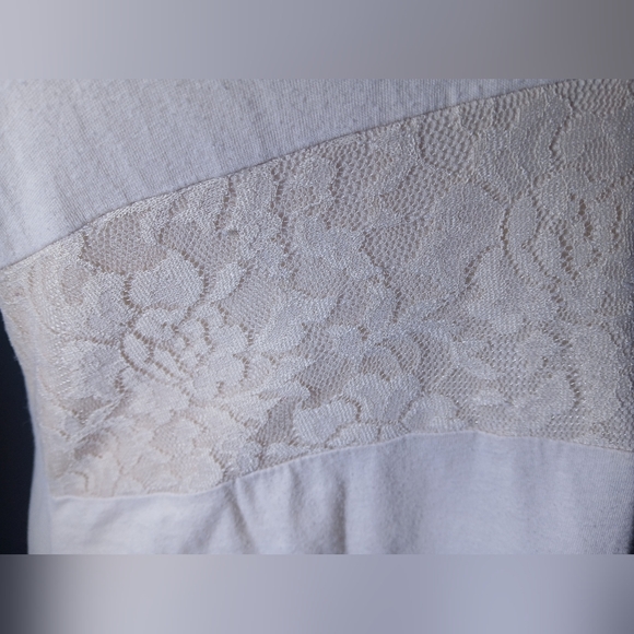 GAP Beige Lace‑Panel Scoop Neck Tank Top Women’s Size S Soft Neutral Feminine - Picture 2 of 4